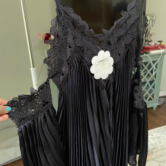 Romantic navy blue dress - Picture 4 of 5